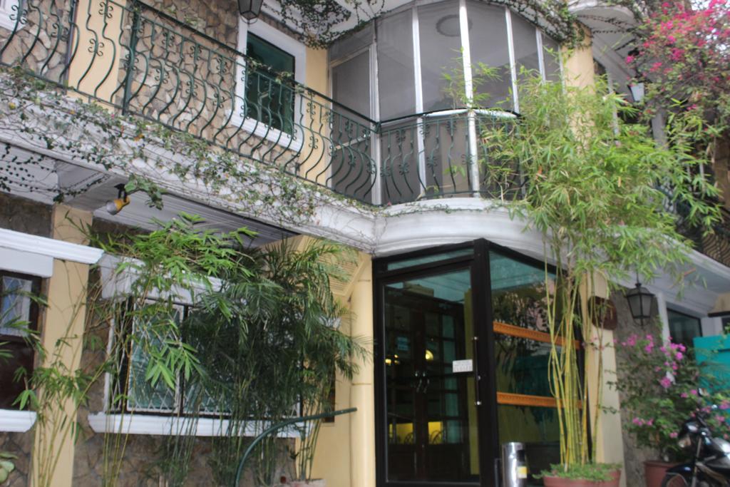 Saint Illian'S Inn Makati Makati City Exterior photo