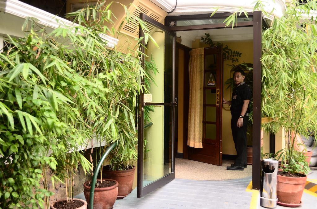 Saint Illian'S Inn Makati Makati City Exterior photo